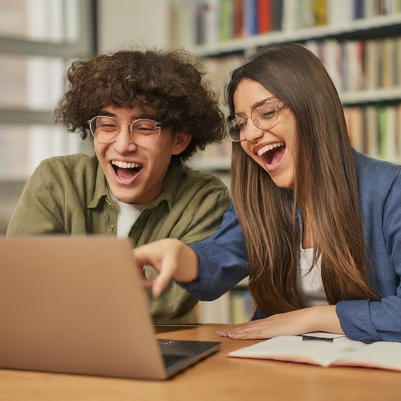 12 Best Online Colleges That Provide Laptops (and How To Get One)